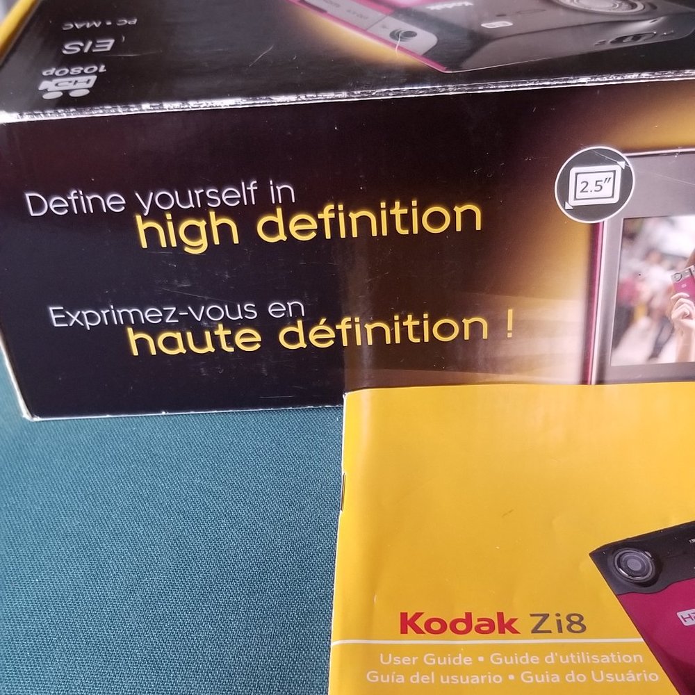 Pocket video camera - Picture 2 of 5